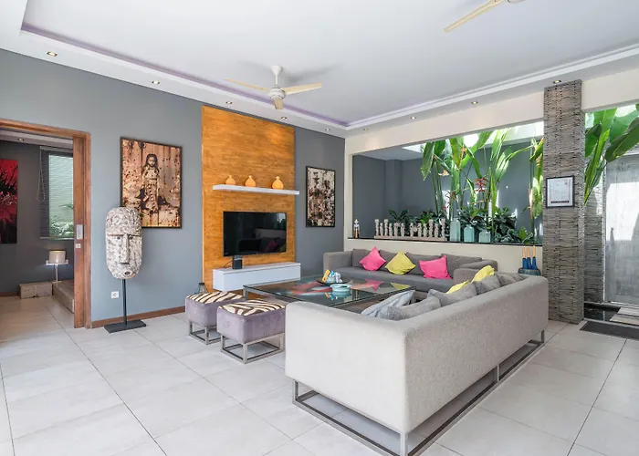 Villa Sawah - 3bd In Center *